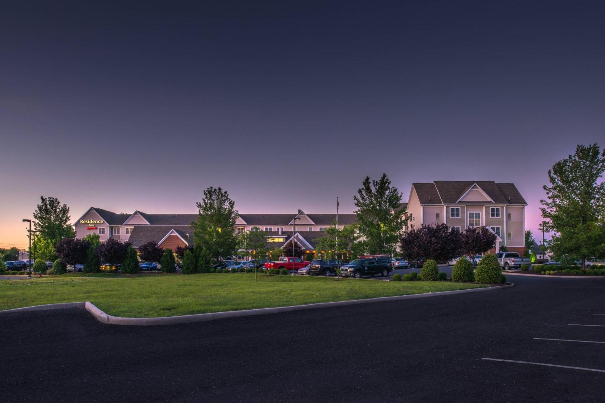 Residence Inn Waynesboro Bagian luar foto